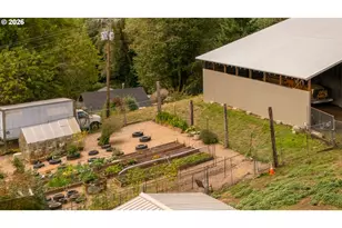 17779 Sitkum Ln, Myrtle Point, OR 97458 - Photo 16