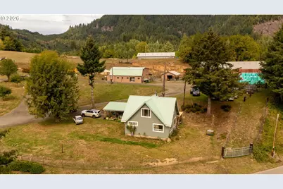 17779 Sitkum Ln, Myrtle Point, OR 97458 - Photo 20