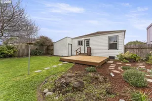 1055 SE Baltimore Ave, Bandon, OR 97411 - Photo 24