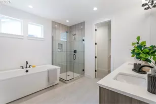 16150 NW Newberry Ln, Portland, OR 97229 - Photo 16