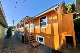 1032 S 4th St, Coos Bay, OR 97420 - Photo 16