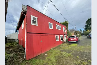 1032 S 4th St, Coos Bay, OR 97420 - Photo 24