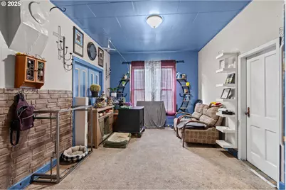 615 SW 5th St, Pendleton, OR 97801 - Photo 10