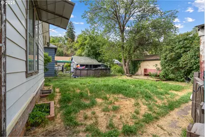 615 SW 5th St, Pendleton, OR 97801 - Photo 16