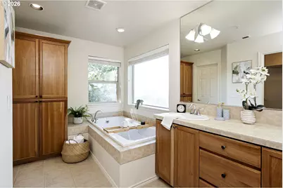 16393 SW Kessler Ln, Portland, OR 97224 - Photo 30