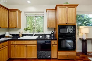 16393 SW Kessler Ln, Portland, OR 97224 - Photo 10