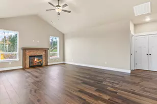 1570 NE Wiley Ln, Estacada, OR 97023 - Photo 10