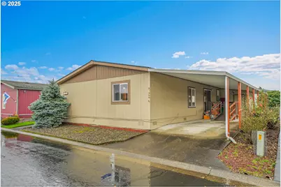 51459 SE Westlake Dr #102, Scappoose, OR 97056 - Photo 4