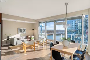 836 S Curry St, Portland, OR 97239 - Photo 2