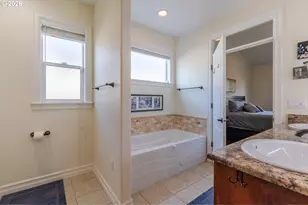 1804 Settlers Spring Dr, Salem, OR 97304 - Photo 14