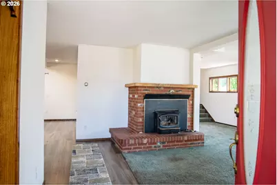 146 NE Currin St, Estacada, OR 97023 - Photo 6