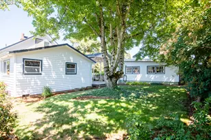 146 NE Currin St, Estacada, OR 97023 - Photo 32