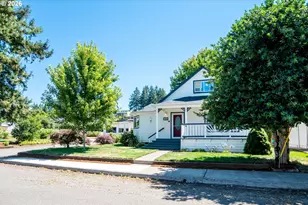 146 NE Currin St, Estacada, OR 97023 - Photo 4