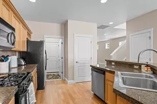 17804 NE 37th St, Vancouver, WA 98682 - Photo 12