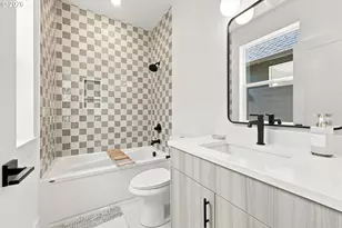 6017 SE Tenino St, Portland, OR 97206 - Photo 18