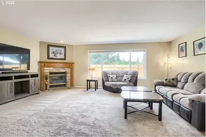 437 SW Chapman Ave, Troutdale, OR 97060 - Photo 10