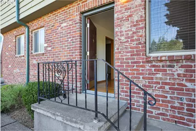 908 SW Gaines St #31, Portland, OR 97239 - Photo 20