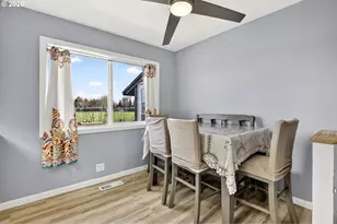 4274 5th St, Hubbard, OR 97032 - Photo 6