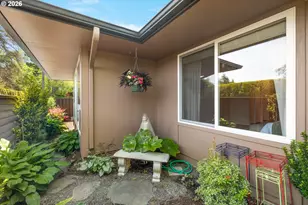 6 Condolea Dr, Lake Oswego, OR 97035 - Photo 26