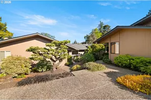 6 Condolea Dr, Lake Oswego, OR 97035 - Photo 32