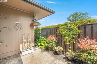 6 Condolea Dr, Lake Oswego, OR 97035 - Photo 24