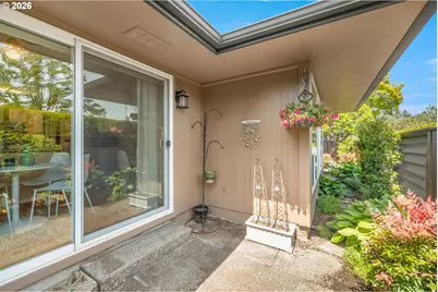 6 Condolea Dr, Lake Oswego, OR 97035 - Photo 24