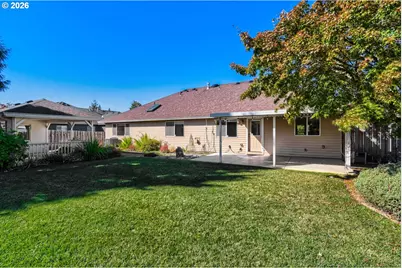 19380 Hazelgrove Dr, Oregon City, OR 97045 - Photo 28