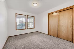 19380 Hazel Grove Dr, Oregon City, OR 97045 - Photo 16