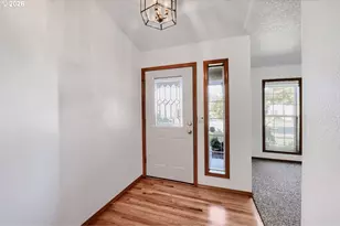19380 Hazel Grove Dr, Oregon City, OR 97045 - Photo 4