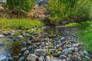 701 Creek View Ln, The Dalles, OR 97058 - Photo 42