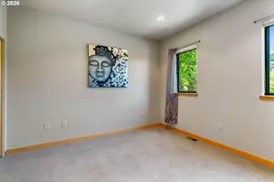 701 Creek View Ln, The Dalles, OR 97058 - Photo 10