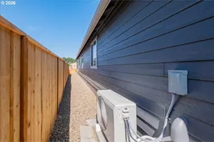 4747 SE Harrier St, Albany, OR 97322 - Photo 38