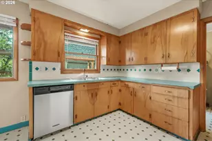 12975 SW Davies Rd, Beaverton, OR 97008 - Photo 22