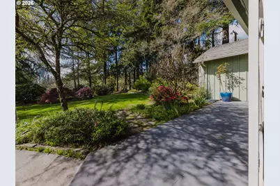 4510 SW 60th Pl, Portland, OR 97221 - Photo 4