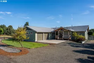 1440 NW Elton Dr, White Salmon, WA 98672 - Photo 2