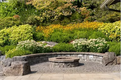 4045 SW Jerald Ct, Portland, OR 97221 - Photo 38