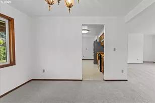 270 NE 20th Pl, Hillsboro, OR 97124 - Photo 14