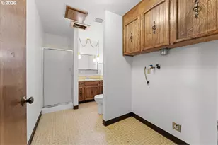 270 NE 20th Pl, Hillsboro, OR 97124 - Photo 34