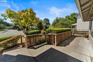270 NE 20th Pl, Hillsboro, OR 97124 - Photo 6