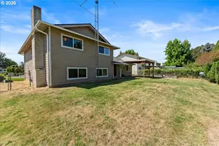 270 NE 20th Pl, Hillsboro, OR 97124 - Photo 38