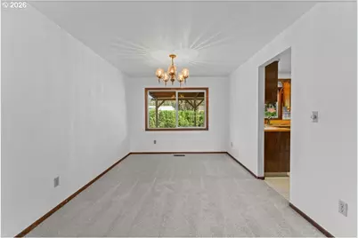 270 NE 20th Pl, Hillsboro, OR 97124 - Photo 12