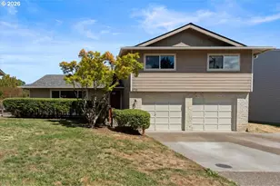 270 NE 20th Pl, Hillsboro, OR 97124 - Photo 2