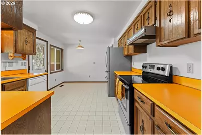 270 NE 20th Pl, Hillsboro, OR 97124 - Photo 18