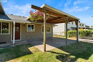 270 NE 20th Pl, Hillsboro, OR 97124 - Photo 36