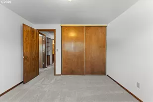 270 NE 20th Pl, Hillsboro, OR 97124 - Photo 20