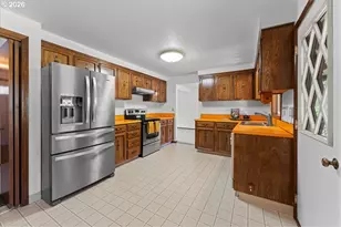 270 NE 20th Pl, Hillsboro, OR 97124 - Photo 20