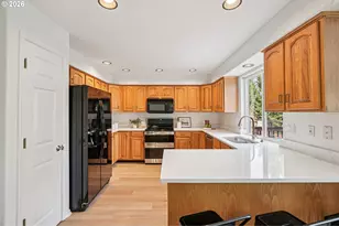 5052 NW Millstone Way, Portland, OR 97229 - Photo 8