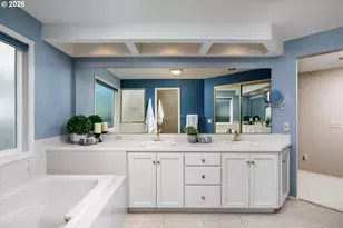 12664 SW Bexley Ln, Portland, OR 97224 - Photo 22