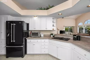 12664 SW Bexley Ln, Portland, OR 97224 - Photo 14