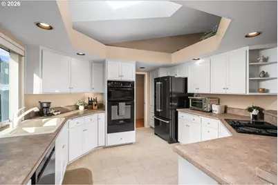 12664 SW Bexley Ln, Portland, OR 97224 - Photo 12